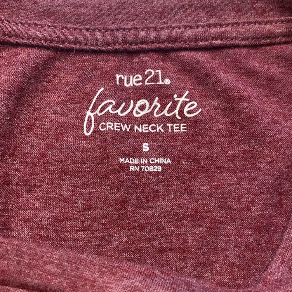 Simple Crew Neck Tee, Size small maroon, great condition, worn couple times - Picture 5 of 5